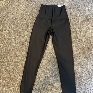 Aerie Offline Shimmer Black Leggings (NWT)